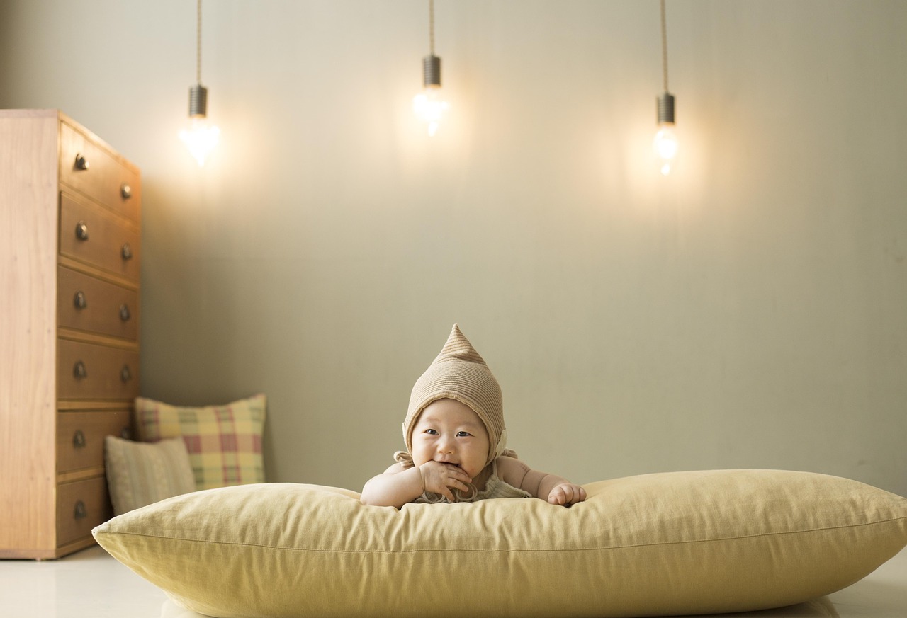 baby, portrait, motherhood, smile, child, happy, cute, room, pillow, baby, baby, baby, baby, baby, room, room, room, room, pillow, pillow